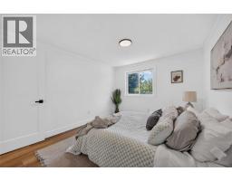 307 SOMERSET CRESCENT - 22
