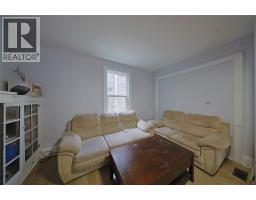 196 BROCK STREET North - 3