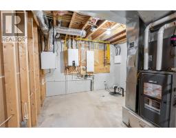 709 FERDINANDS CRESCENT - 31