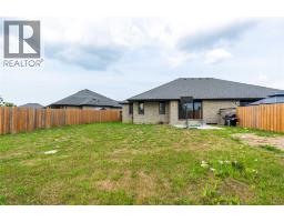709 FERDINANDS CRESCENT - 36
