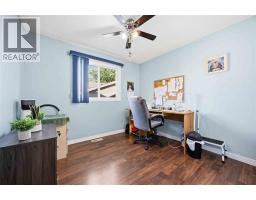95 Turner DRIVE - 22