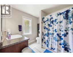 827 LONDON ROAD - 19