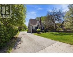 827 LONDON ROAD - 2
