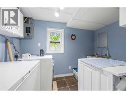 866 BURR STREET - 22