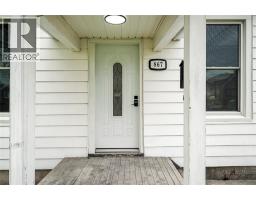 867 Devine STREET - 2