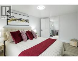 867 Devine STREET - 22