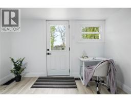 867 Devine STREET - 27