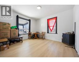 218-220 Mitton STREET South - 3