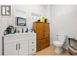 218-220 Mitton STREET South - 8