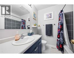 95 Turner DRIVE - 24