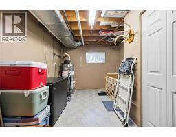 95 Turner DRIVE - 33