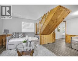 3692 BEVERLY GLEN ... - 21