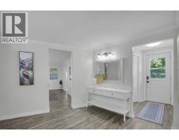 3692 BEVERLY GLEN ... - 5