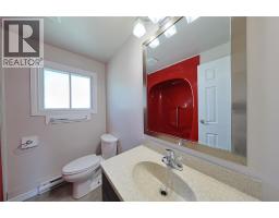 348 Cameron STREET - 21