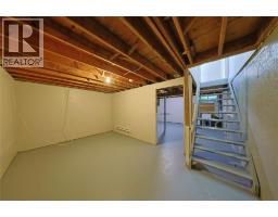 348 Cameron STREET - 23