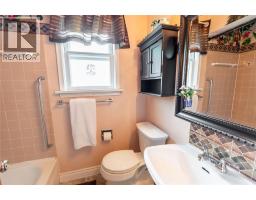 845 VROOM AVENUE - 12