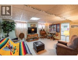 845 VROOM AVENUE - 16