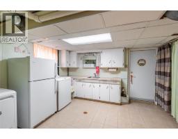 845 VROOM AVENUE - 18