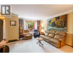 845 VROOM AVENUE - 5