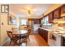 845 VROOM AVENUE - 8