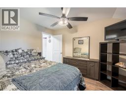 770 Bushey STREET - 17