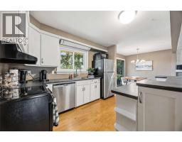 1220 RIDGEWOOD DRIVE - 11