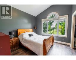 968 ST CLAIR PARKWAY - 20