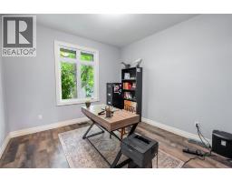 968 ST CLAIR PARKWAY - 23