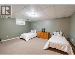 968 ST CLAIR PARKWAY - 31