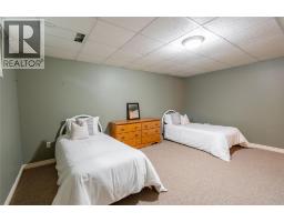 968 ST CLAIR PARKWAY - 32