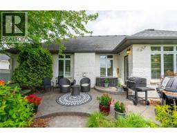 968 ST CLAIR PARKWAY - 37