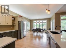 968 ST CLAIR PARKWAY - 8