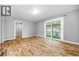 641 MAPLE AVENUE - 10