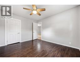 641 MAPLE AVENUE - 17