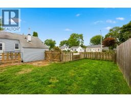 641 MAPLE AVENUE - 23