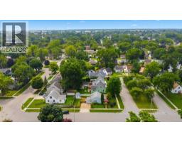 641 MAPLE AVENUE - 34
