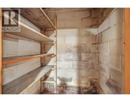 1196 Carr STREET - 27