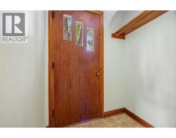 1196 Carr STREET - 9