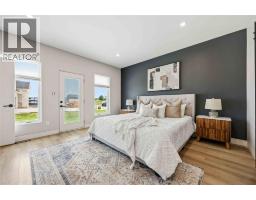 3476 PAUL CRESCENT - 31