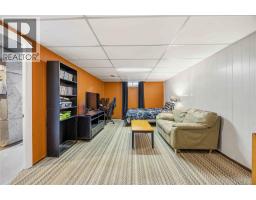 854 Lanark CRESCENT - 21