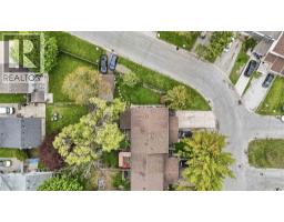 854 Lanark CRESCENT - 36
