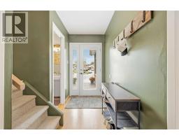854 Lanark CRESCENT - 4