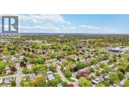854 Lanark CRESCENT - 40