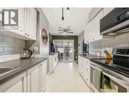 854 Lanark CRESCENT - 9