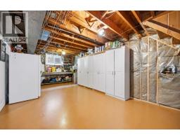 893 Hollands AVENUE - 35