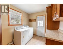 28 HIGHLAND DRIVE - 15