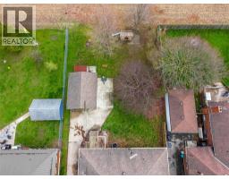 28 HIGHLAND DRIVE - 25
