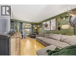 854 Lanark CRESCENT - 6