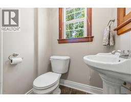 860 LONDON ROAD - 21