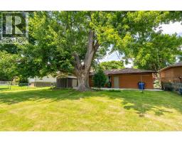 8 PARRY DRIVE - 29
